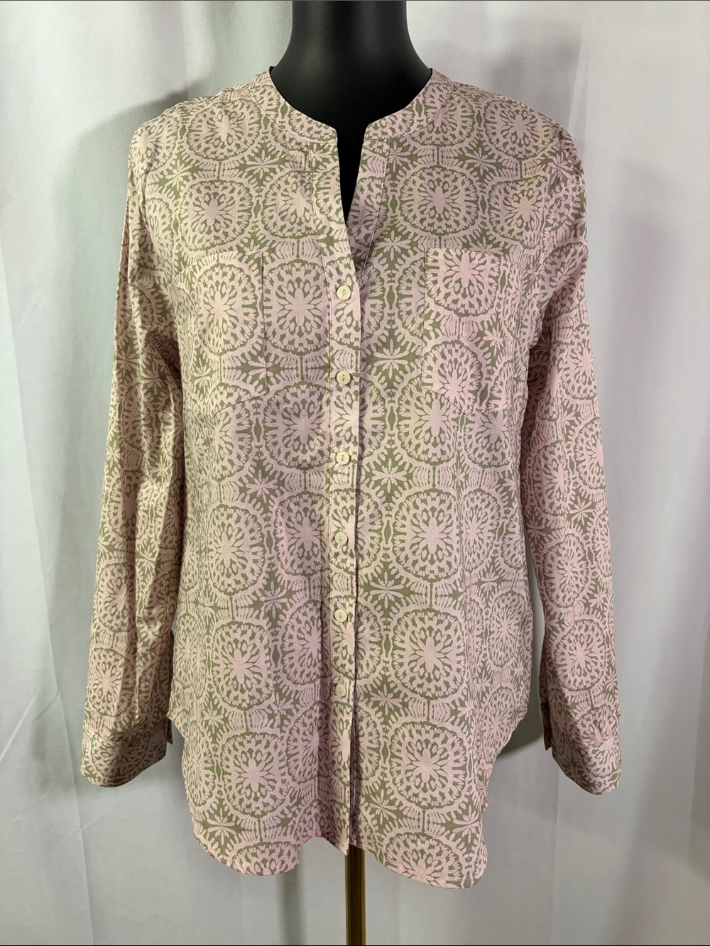 NWOT Dylan Pink & Sage Green Floral Roll-Tab Sleeve Collarless Button Down Shirt
